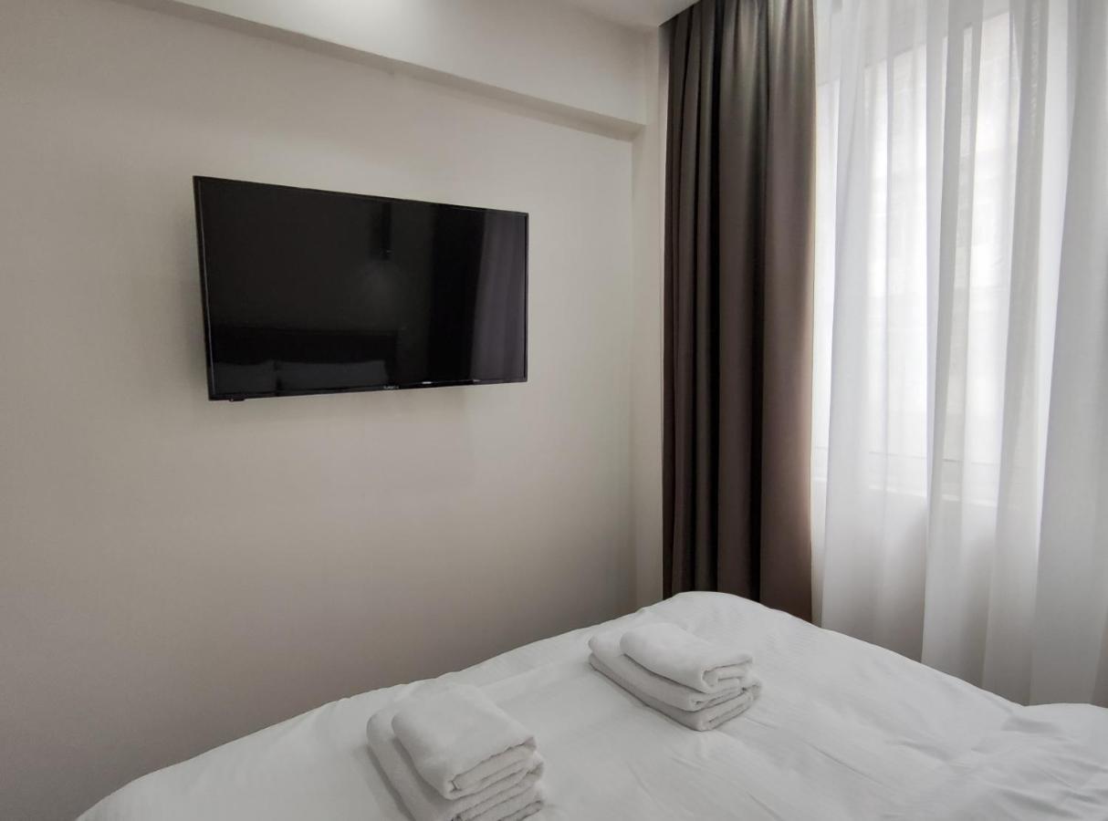 Apartment Modiano *